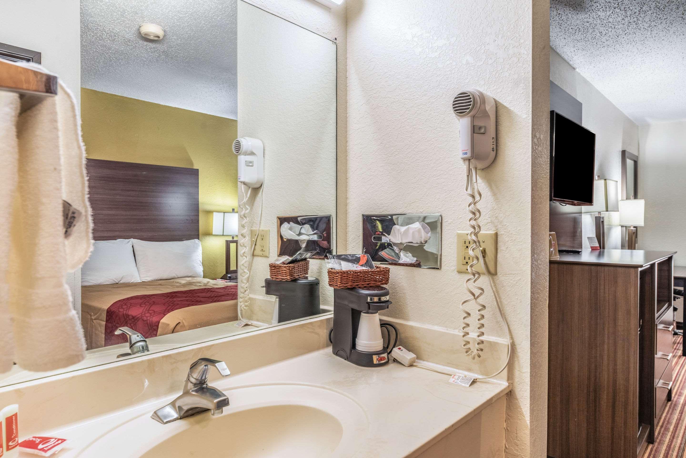 Econo Lodge Inn & Suites McKinney Εξωτερικό φωτογραφία