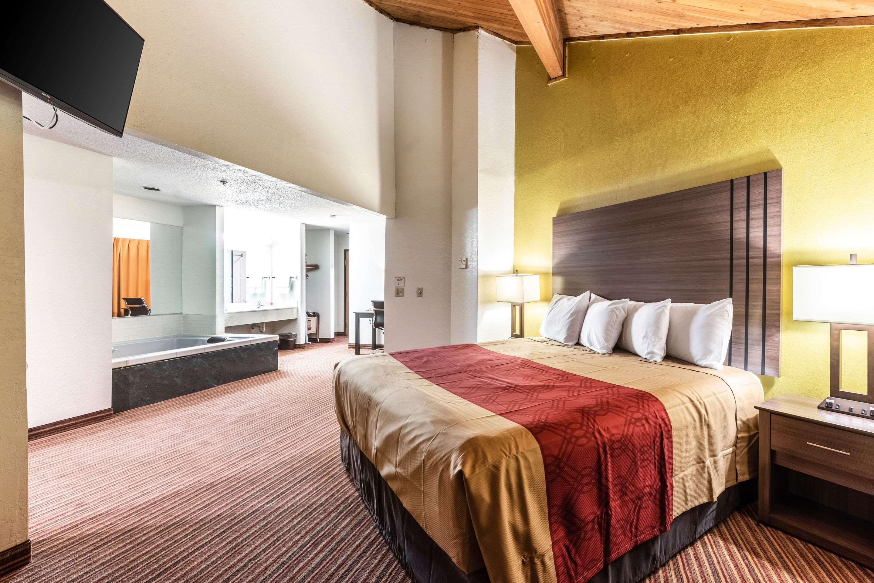 Econo Lodge Inn & Suites McKinney Εξωτερικό φωτογραφία