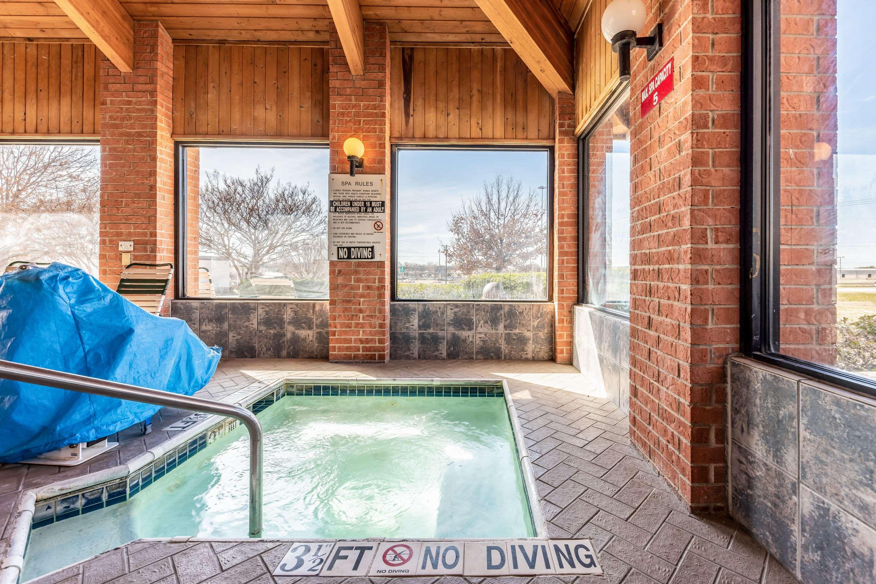 Econo Lodge Inn & Suites McKinney Εξωτερικό φωτογραφία