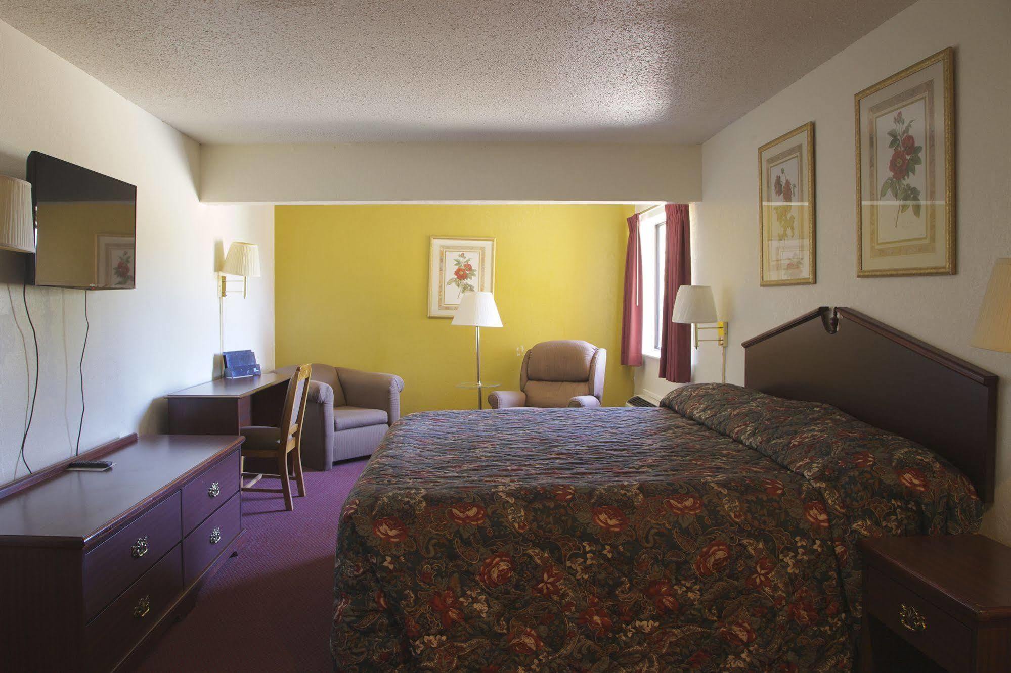 Econo Lodge Inn & Suites McKinney Εξωτερικό φωτογραφία